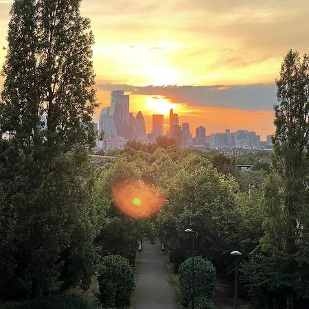 2 Bedrooms 2 Stations Londres Exterior foto