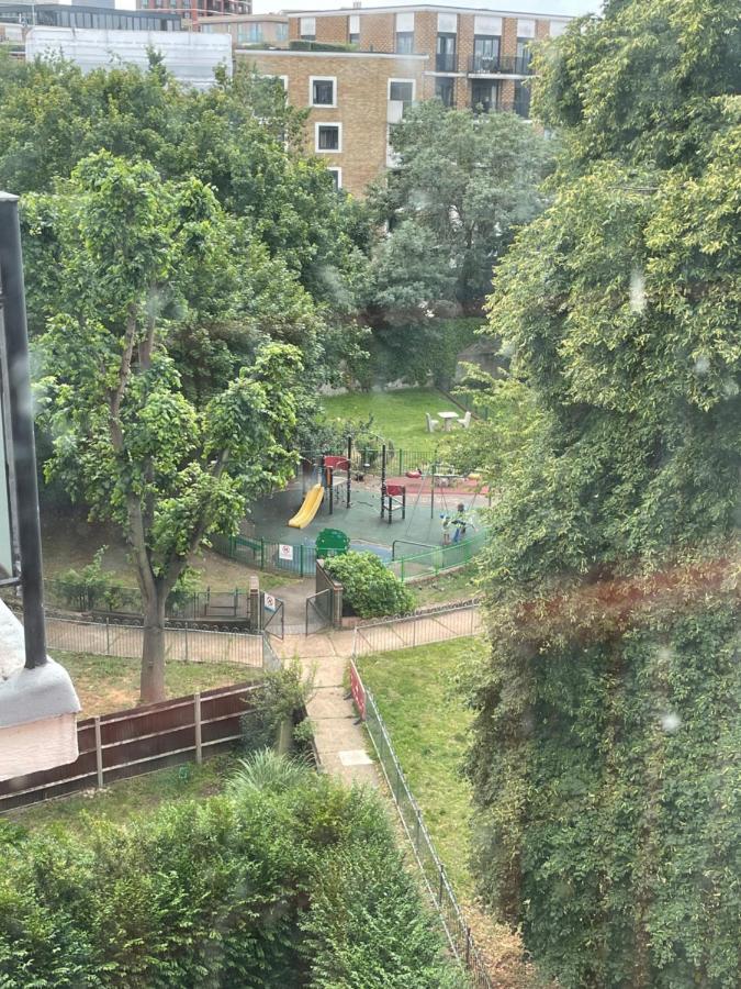 2 Bedrooms 2 Stations Londres Exterior foto
