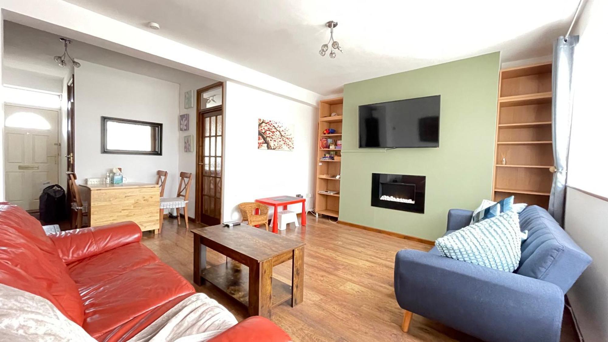 2 Bedrooms 2 Stations Londres Exterior foto